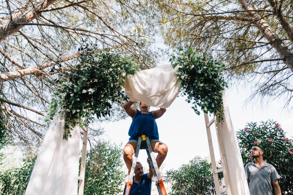 Wedding in Masseria Le Cerase 
florist
ceremony arch