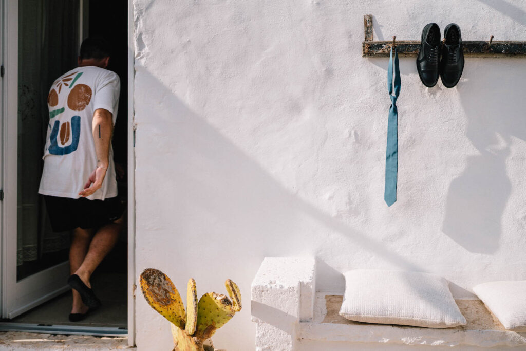 Wedding in Masseria Le Cerase 
groom getting ready